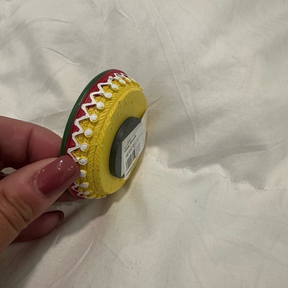 Pier 27 Cancun Beer Badge and Souvenir Set - Picture 3 of 5